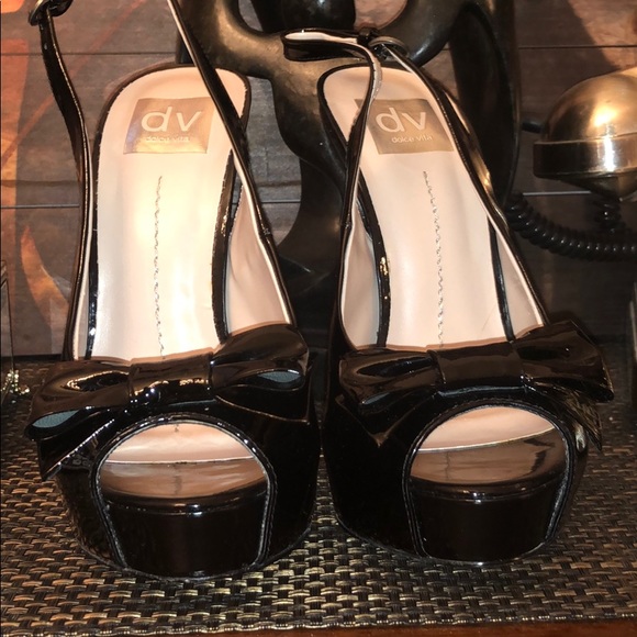 Sexy and Flirty Sling Back & Peep Toe Heel! - Picture 10 of 10